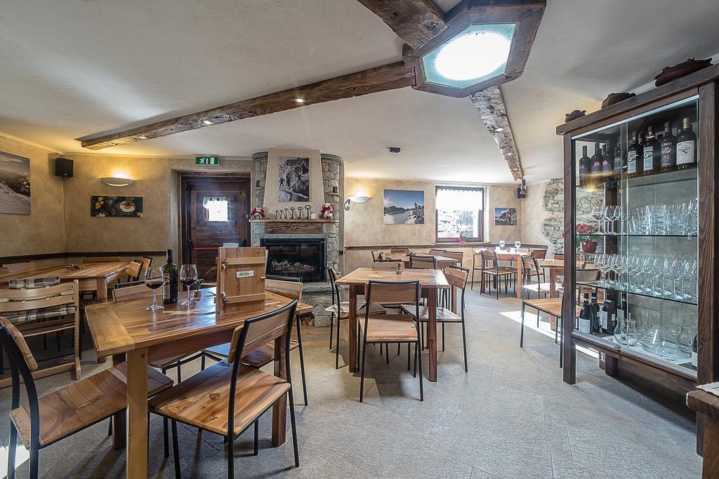 Alpe Rebelle Bed and Breakfast Bionaz Εξωτερικό φωτογραφία