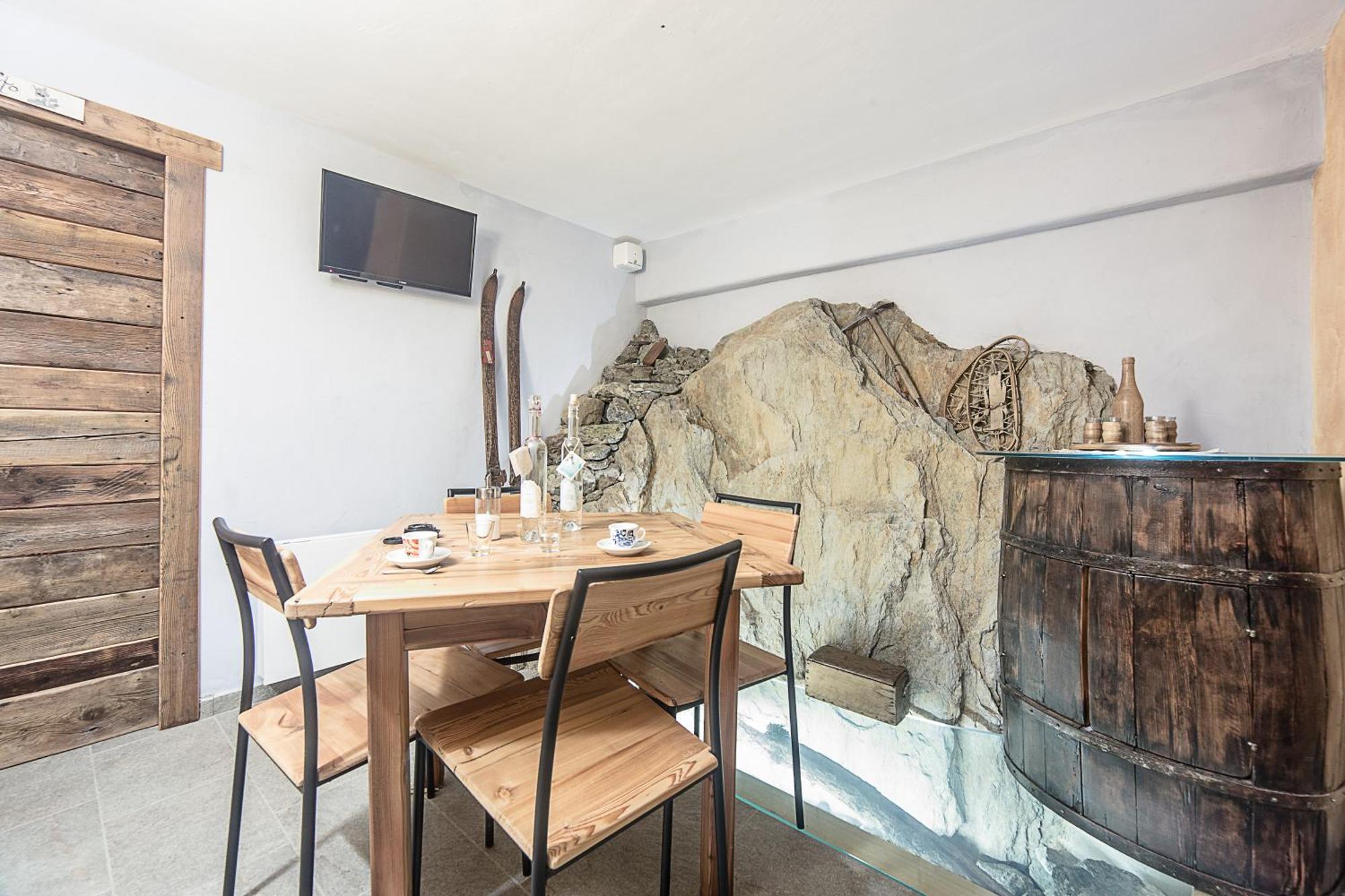 Alpe Rebelle Bed and Breakfast Bionaz Εξωτερικό φωτογραφία