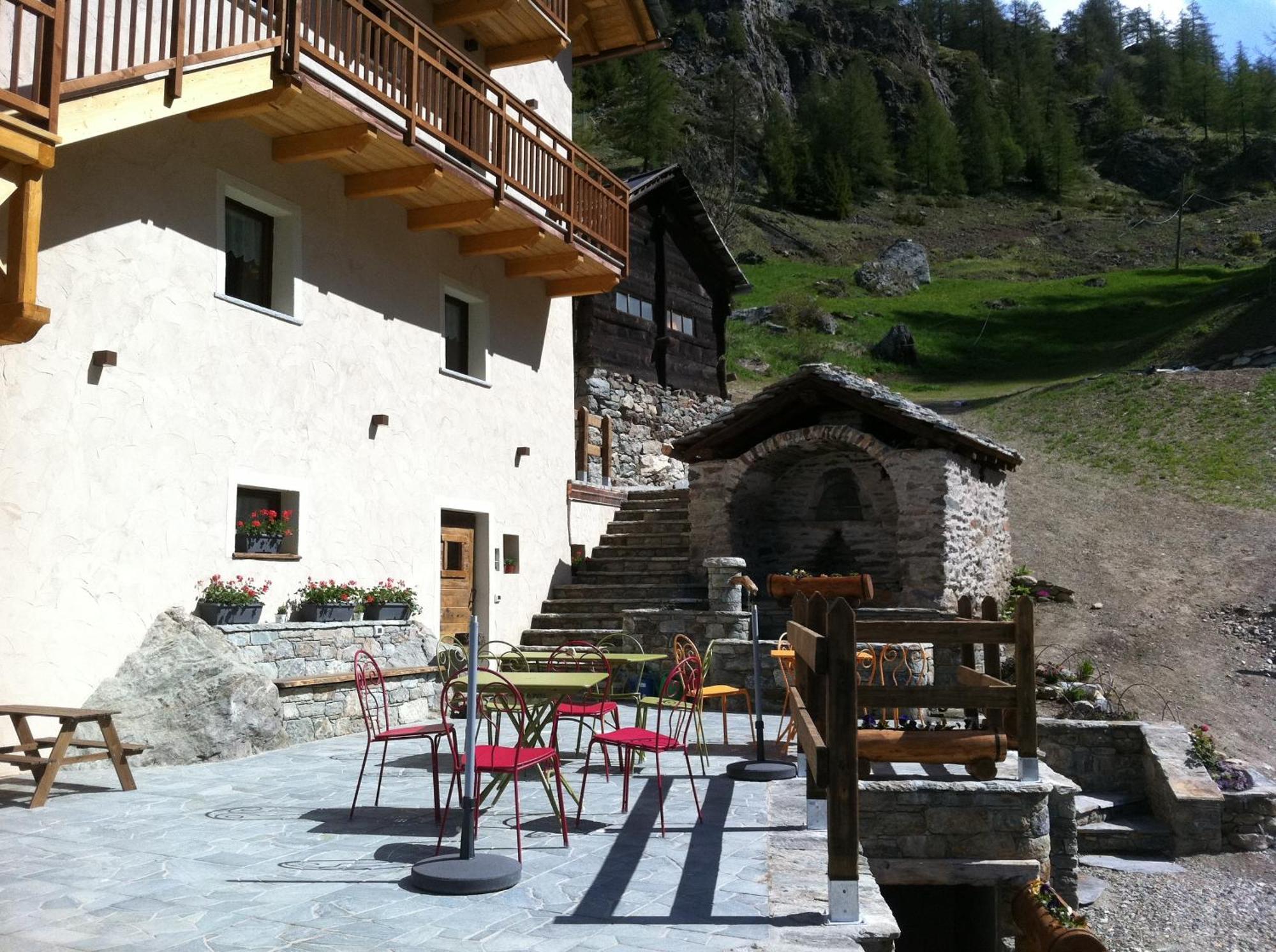 Alpe Rebelle Bed and Breakfast Bionaz Εξωτερικό φωτογραφία