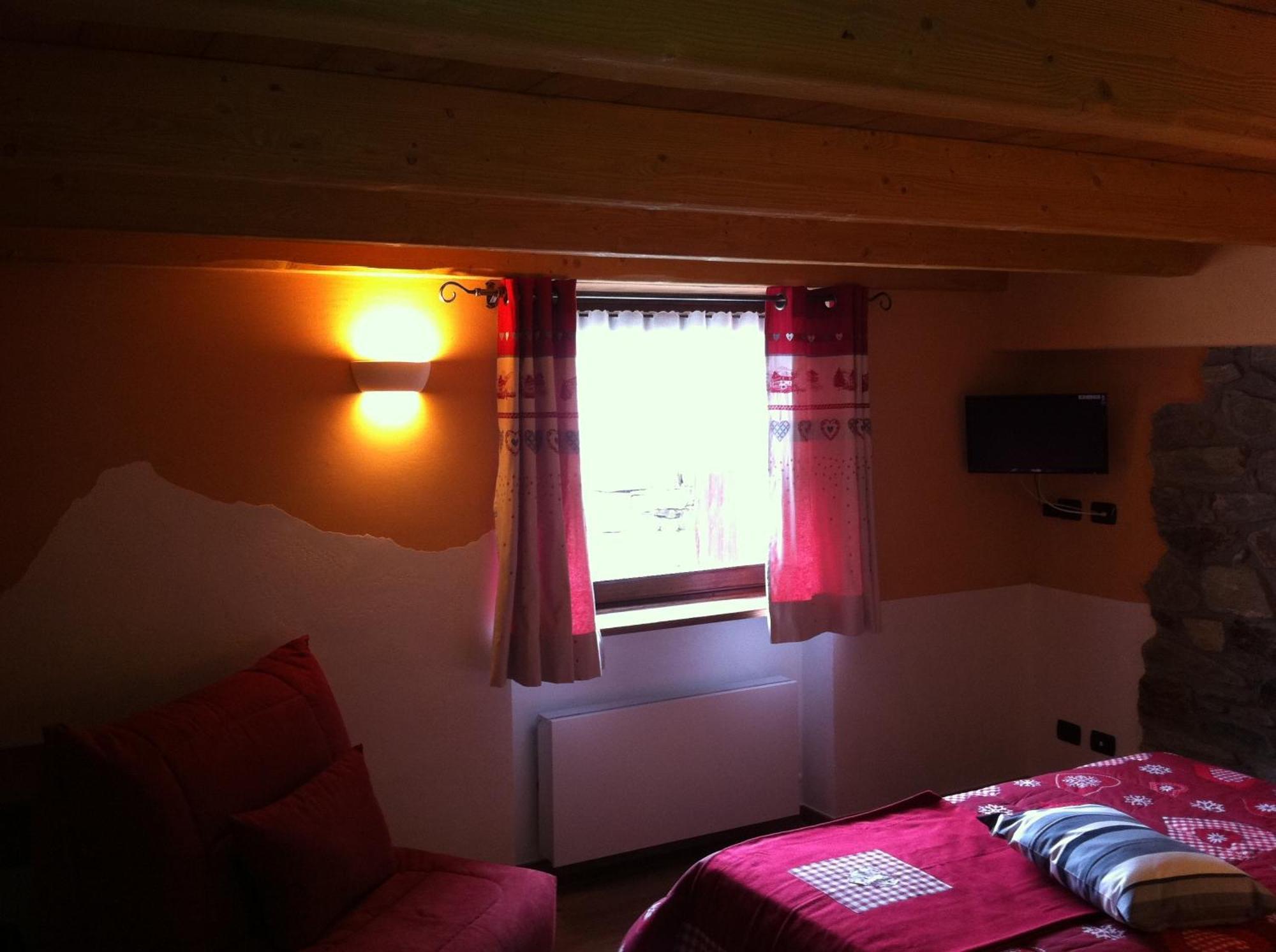 Alpe Rebelle Bed and Breakfast Bionaz Εξωτερικό φωτογραφία