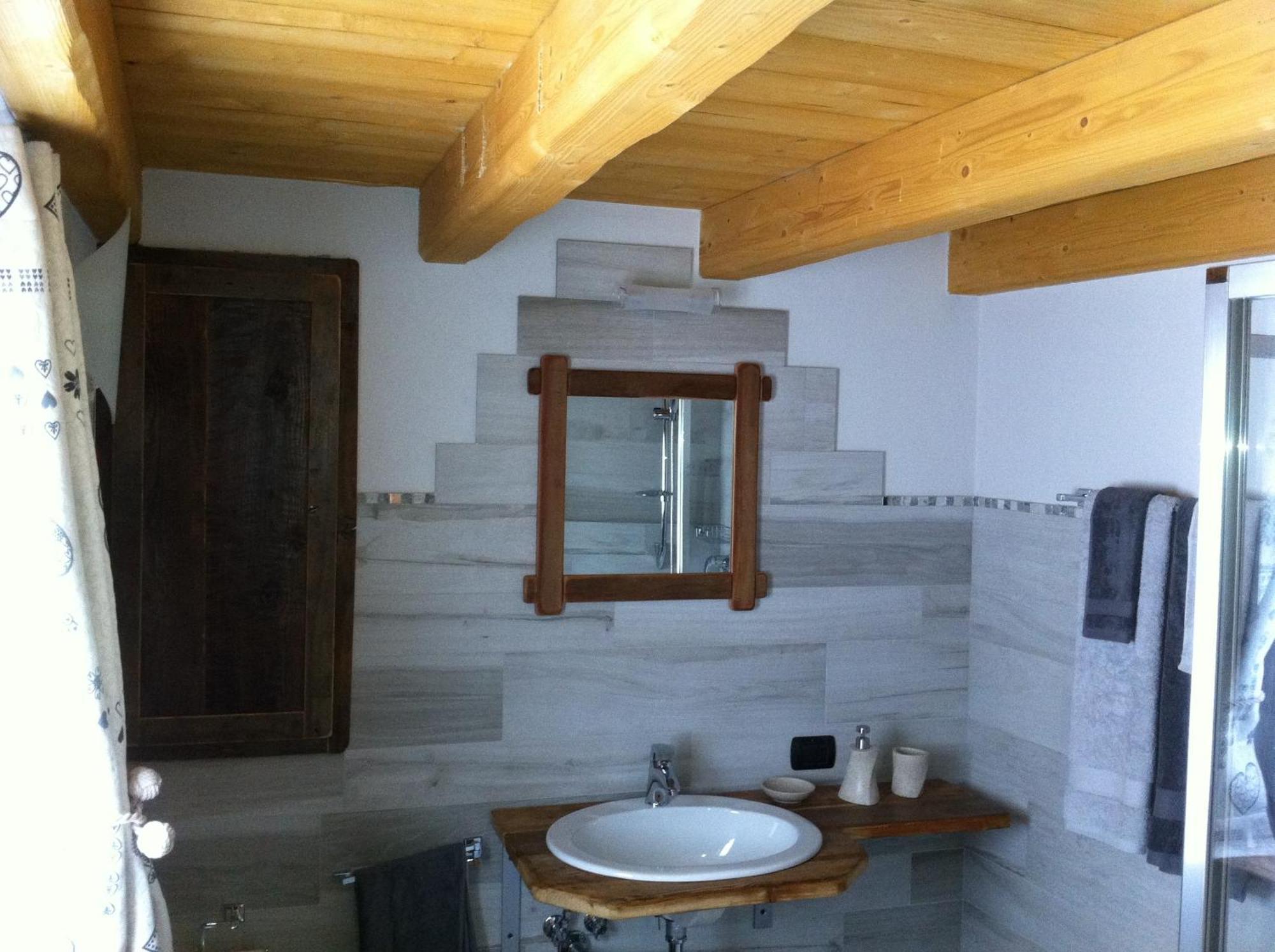 Alpe Rebelle Bed and Breakfast Bionaz Εξωτερικό φωτογραφία