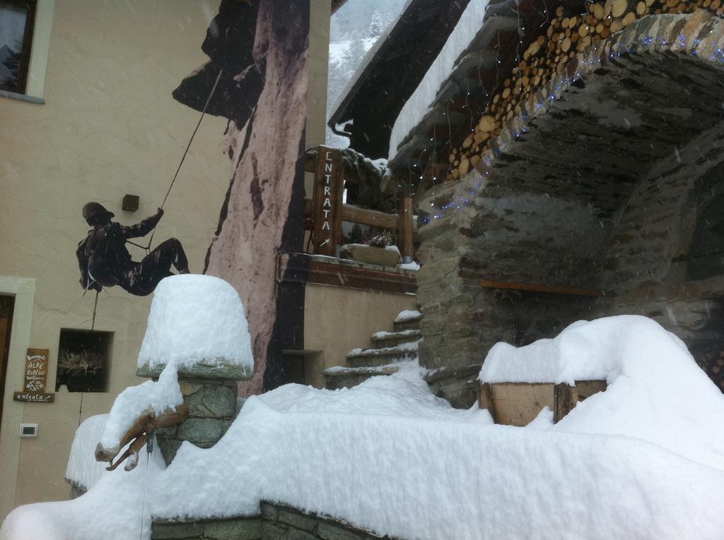 Alpe Rebelle Bed and Breakfast Bionaz Εξωτερικό φωτογραφία