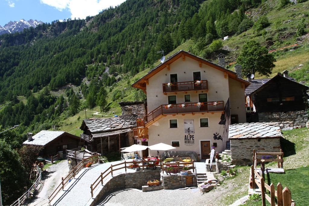 Alpe Rebelle Bed and Breakfast Bionaz Εξωτερικό φωτογραφία