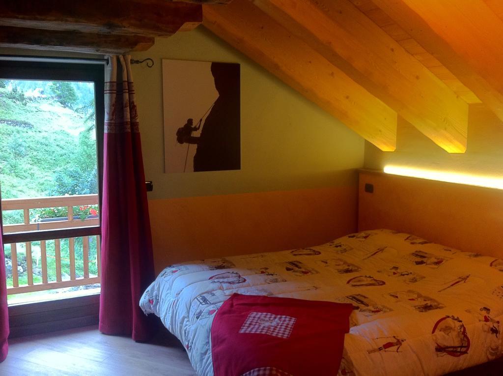 Alpe Rebelle Bed and Breakfast Bionaz Εξωτερικό φωτογραφία