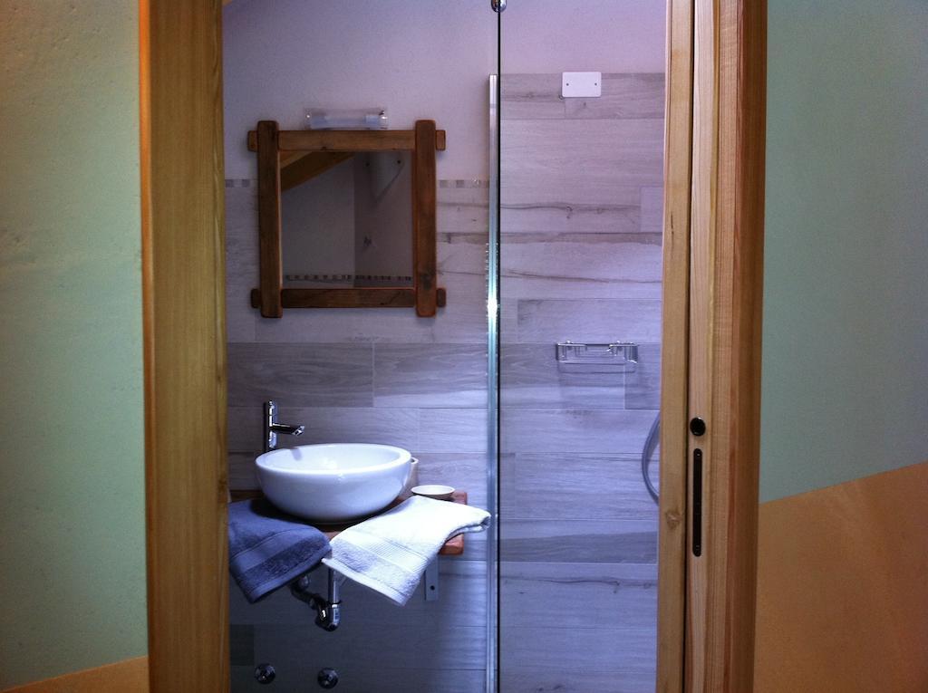 Alpe Rebelle Bed and Breakfast Bionaz Δωμάτιο φωτογραφία