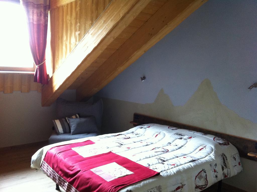 Alpe Rebelle Bed and Breakfast Bionaz Δωμάτιο φωτογραφία