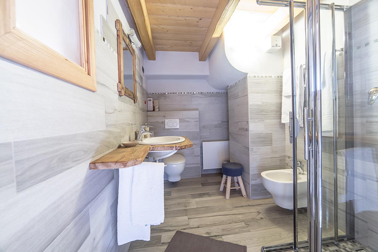 Alpe Rebelle Bed and Breakfast Bionaz Εξωτερικό φωτογραφία